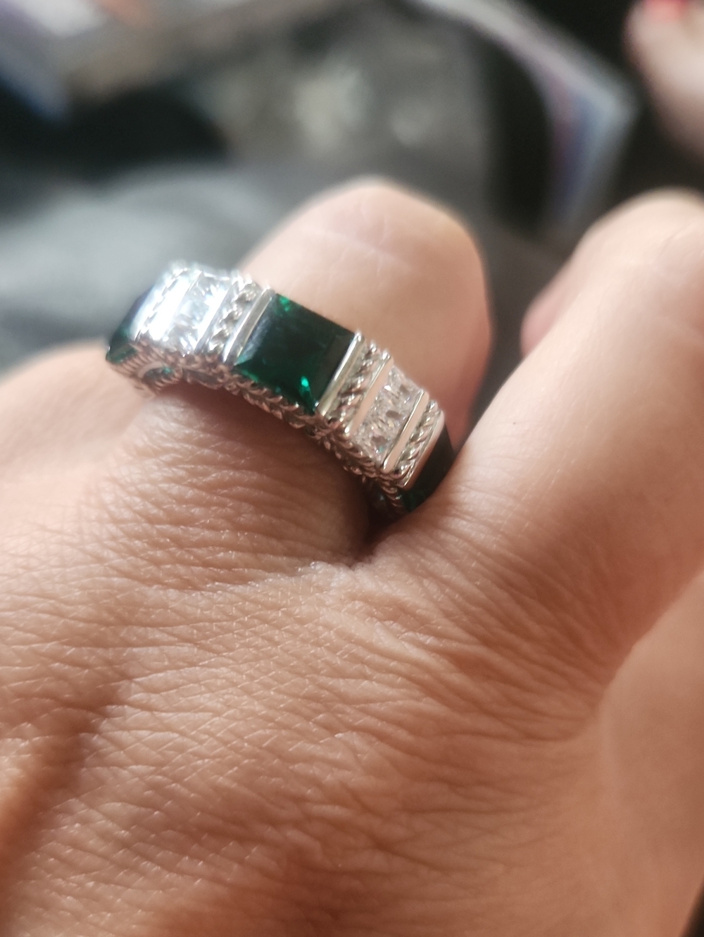 Emerald Green and Silver Statement Ring - Judith Ripka 7